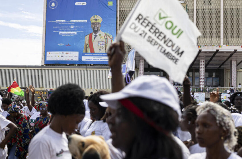  Référendum en Guinée : le Oui et le Non se prononcent