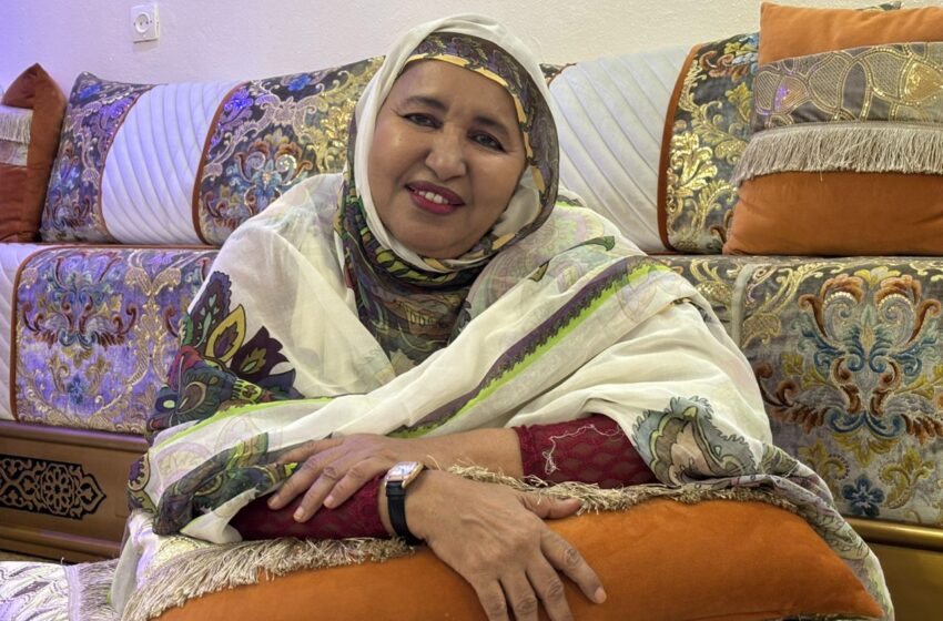  A l’occasion de la fête nationale de l’indépendance, l’artiste Loubabe mint Meidah rend hommage au peuple mauritanien