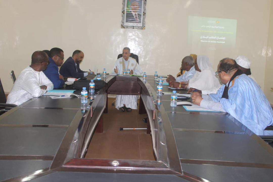 Nouadhibou : réunion du conseil municipal, Ould BELLALI insiste sur l’exemplarité dans tous les services au profit des citoyens